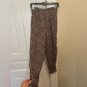 AE cheetah print paloozo pants. size small
